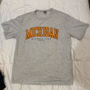 !OVER SIZED! Michigan graphic T-shirt
